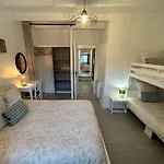 Des Hirondelles بيت للعطل Saint-Hilaire-des-Loges