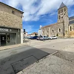 Des Hirondelles * Saint-Hilaire-des-Loges