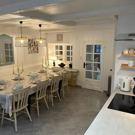 Des Hirondelles Ferienhaus Saint-Hilaire-des-Loges