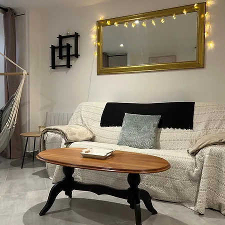 Des Hirondelles Ferienhaus Saint-Hilaire-des-Loges