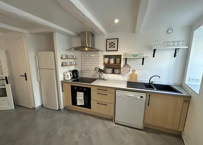 Des Hirondelles Dom wakacyjny *