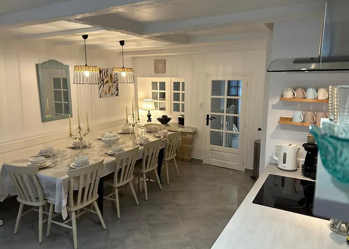 Des Hirondelles Dom wakacyjny Saint-Hilaire-des-Loges