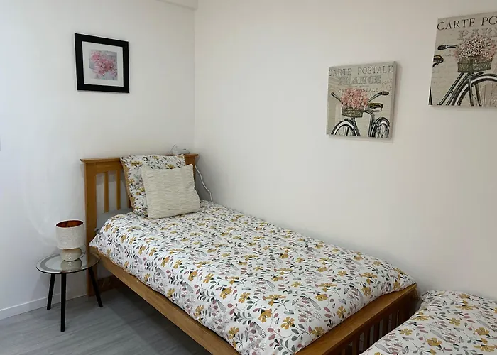 Dom wakacyjny Des Hirondelles Saint-Hilaire-des-Loges